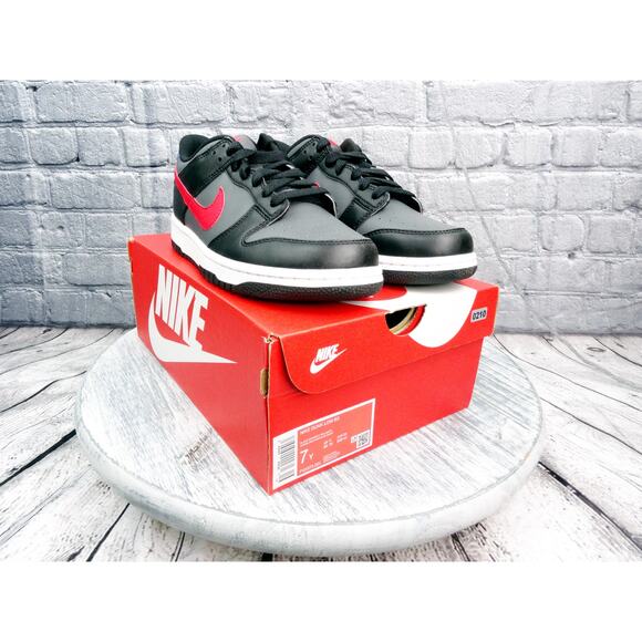 Nike Dunk Low GS Black/University Red-White Men Size 7Y Women Size 8 New In Box - Picture 1 of 9